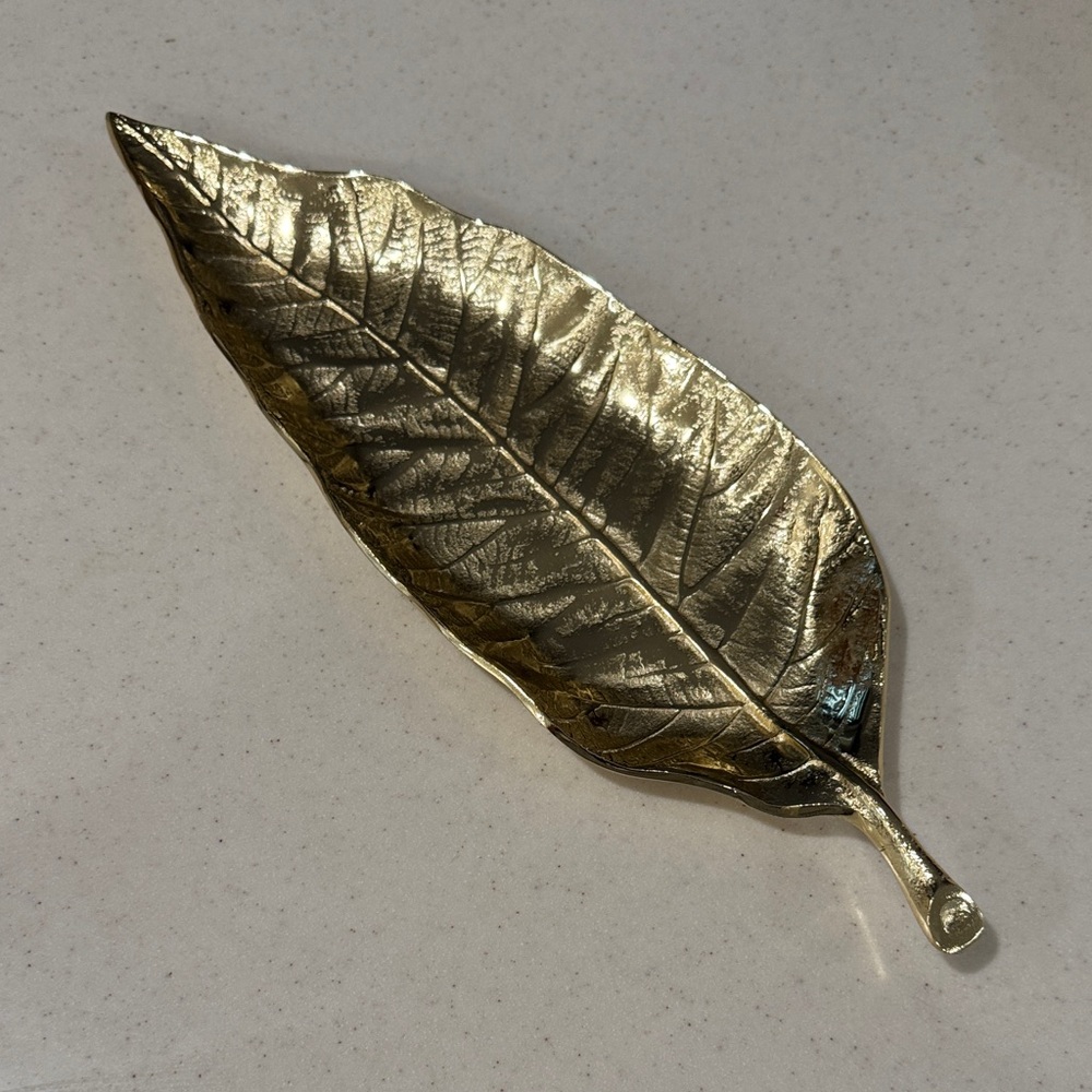 Gold Leaf-Shaped Decorative Tray